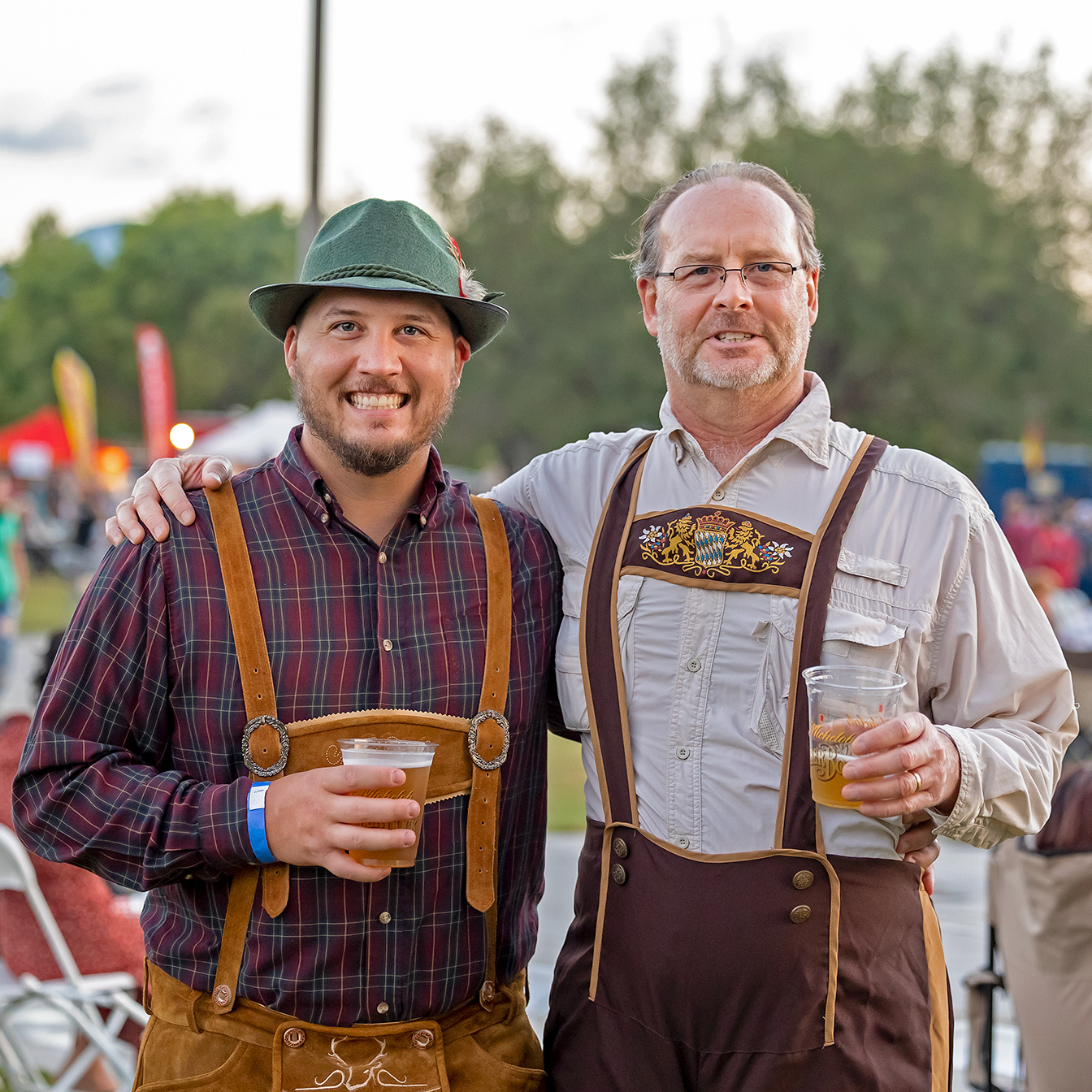 2 Men-Leiderhosen-beer-Okfest